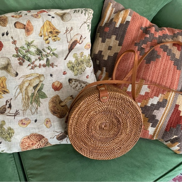 Balinese Rattan Purse - Picture 2 of 6